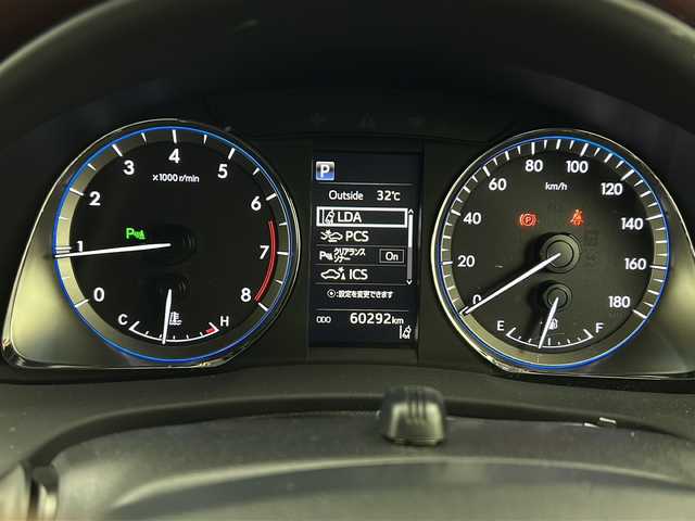 トヨタ ハリアー エレガンス 宮城県 2017(平29)年 6.1万km ホワイトパールクリスタルシャイン 禁煙車/トヨタセーフティセンス/・プリクラッシュセーフティ/・レーンキープアシスト/・オートハイビーム/・アダプティブクルーズコントロール/純正9インチナビ/・CD.DVD.SD.BT/フルセグTV/バックモニター/電動リアゲート/ハーフレザーシート/D席パワーシート/LEDヘッドライト/LEDフォグランプ/アイドリングストップ/横滑り防止装置/電動パーキングブレーキ/オートホールド/純正ドライブレコーダー/ビルトインETC/純正17インチアルミホイール/社外フロアマット
