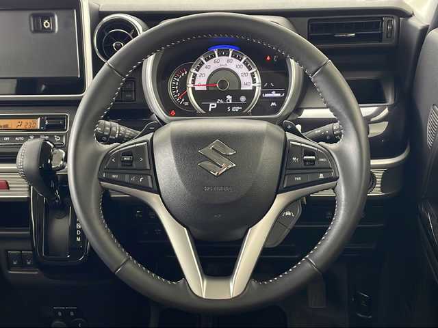 スズキ スペーシア カスタム HYBRID XS ターボ 秋田県 2023(令5)年 0.6万km ブルーイッシュブラックパール3 4WD/スズキセーフティサポート/両側パワースライドドア/パドルシフト/レーダークルーズコントロール/革巻きハンドル/ハーフレザーシート/前席シートヒーター/USB/プッシュスタート/電動格納ミラー/リアサンシェード/純正アルミホイール/コーナーセンサー/LEDヘッドライト/フォグランプ/オートライト/コーナーセンサー/スマートキー/スペアキー