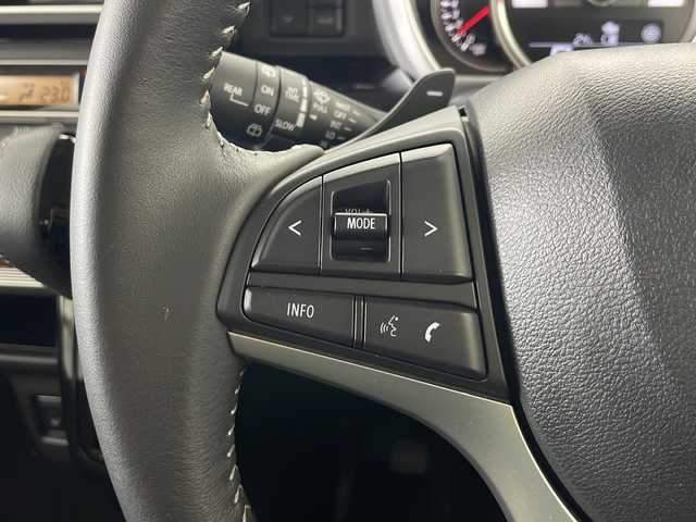 スズキ スペーシア カスタム HYBRID XS ターボ 秋田県 2023(令5)年 0.6万km ブルーイッシュブラックパール3 4WD/スズキセーフティサポート/両側パワースライドドア/パドルシフト/レーダークルーズコントロール/革巻きハンドル/ハーフレザーシート/前席シートヒーター/USB/プッシュスタート/電動格納ミラー/リアサンシェード/純正アルミホイール/コーナーセンサー/LEDヘッドライト/フォグランプ/オートライト/コーナーセンサー/スマートキー/スペアキー