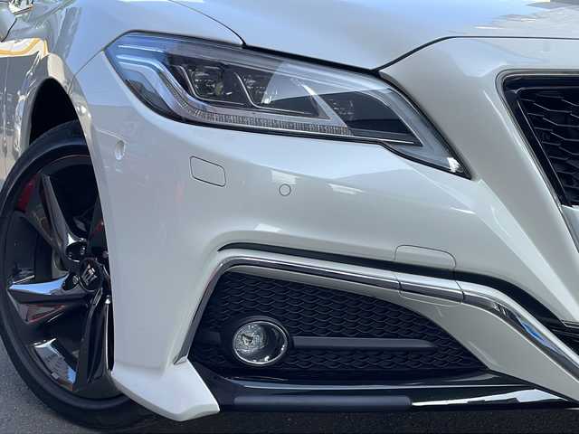 トヨタ クラウン ハイブリッド RS Four リミテッド 道央・札幌 2020(令2)年 1.5万km ホワイトパールクリスタルシャイン 純正ナビ(AM、FM、TV(フルセグ)、SD、DVD、CD、BT)/純正フロアマット/ドラレコ前/オートライト/オートハイビーム/パワーシート前席/横滑り防止/ETC/バックカメラ/プッシュスタート/パワーリアゲート/レーンアシスト