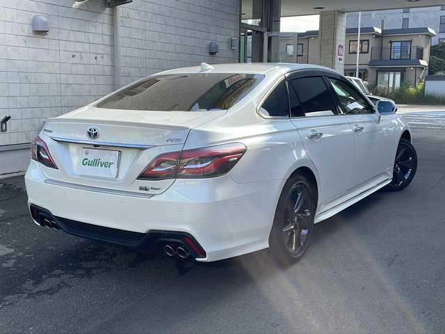 トヨタ クラウン ハイブリッド RS Four リミテッド 道央・札幌 2020(令2)年 1.5万km ホワイトパールクリスタルシャイン 純正ナビ(AM、FM、TV(フルセグ)、SD、DVD、CD、BT)/純正フロアマット/ドラレコ前/オートライト/オートハイビーム/パワーシート前席/横滑り防止/ETC/バックカメラ/プッシュスタート/パワーリアゲート/レーンアシスト