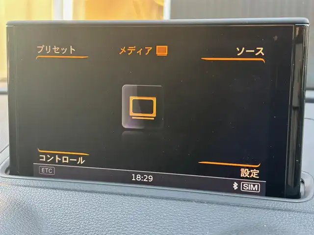 アウディ Ｓ３ セダン 福岡県 2014(平26)年 4.3万km パンサーブラッククリスタルエフェクト アダプティブクルーズコントロール/コンビニエンスパッケージ/衝突軽減ブレーキ/純正ナビ/フルセグTV/Bluetooth/バックカメラ/黒革シート/前席シートヒーター/ステアリングスイッチ/パドルシフト　/LEDライト/オートライト/ドライブレコーダー　/純正18インチアルミホイール/ETC/保証書/スペアキー×1