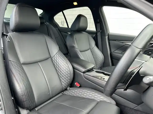 日産 スカイライン 400R 新潟県 2019(令1)年 1.9万km スーパーブラック 衝突軽減/純正ナビ/(AM/FM/CD/DVD/BT/フルセグ)/全方位カメラ/ETC2.0/レーダークルーズコントロール/社外ドライブレコーダー/パドルシフト/革巻きステアリング/ステアリングスイッチ/ダイヤキルティングレッドステッチ入革スポーツシート/シートヒーター/AUTOライト/LEDヘッドライト/フォグランプ/横滑り防止/プッシュスタート/スマートキー