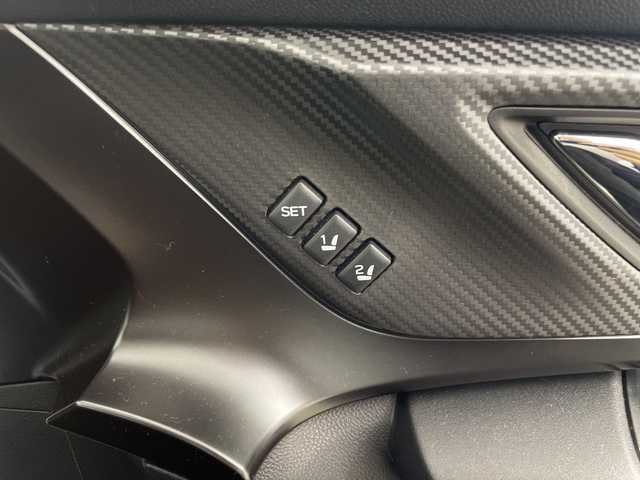 スバル レヴォーグ 1．8STIスポーツ EX 鹿児島県 2021(令3)年 4.3万km クリスタルホワイトP 純正11.6インチナビ/(BT/AM/FM/USB)/Applecarplay/Androidauto/アイサイト/衝突軽減ブレーキ/レーンキープアシスト/レーダークルーズコントロール/オートマチックハイビーム/電動リアゲート/電動パーキングブレーキ/オートホールド/ステアリング連動ヘッドライト/パドルシフト/革巻きステアリング/ステアリングスイッチ/前席パワーシート/前席シートヒーター/レザーシート/社外前後ドライブレコーダー/バックカメラ/純正LEDヘッドライト/純正フロアマット/保証書/取扱説明書