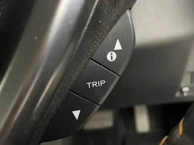 ホンダ フリード＋ ハイブリット G ホンダセンシング 鹿児島県 2016(平28)年 6.2万km ホワイトオーキッドパール 純正ナビ/・Bluetooth/・フルセグTV/・CD/・DVD/ホンダセンシング/・衝突軽減ブレーキ/・誤発進抑制機能/・歩行者事故低減ステアリング/・路外逸脱抑制機能/・先行者発進お知らせ機能/・標識認識機能/・渋滞追従機能付きアダクティブクルーズコントロール/・レーンキープアシスト/・後方誤発進抑制機能/・オートマチックハイビーム/両側パワスラ/追従クルコン/ステアリングリモコン/オートライト