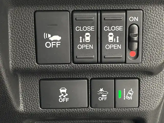 ホンダ フリード＋ ハイブリット G ホンダセンシング 鹿児島県 2016(平28)年 6.2万km ホワイトオーキッドパール 純正ナビ/・Bluetooth/・フルセグTV/・CD/・DVD/ホンダセンシング/・衝突軽減ブレーキ/・誤発進抑制機能/・歩行者事故低減ステアリング/・路外逸脱抑制機能/・先行者発進お知らせ機能/・標識認識機能/・渋滞追従機能付きアダクティブクルーズコントロール/・レーンキープアシスト/・後方誤発進抑制機能/・オートマチックハイビーム/両側パワスラ/追従クルコン/ステアリングリモコン/オートライト