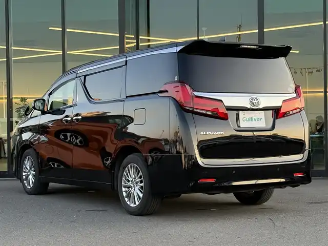 トヨタ アルファード G 東京都 2019(令1)年 4.6万km ブラック ワンオーナー /トヨタセーフティセンス/・プリクラッシュセーフティ/・レーントレーシングアシスト/・レーダークルーズコントロール/・オートマチックハイビーム/・ロードサインアシスト/・インテリジェントクリアランスソナー/純正ナビ /・FM/AM/CD/DVD/・フルセグTV/Bluetooth/バックカメラ /後席リアモニター /4WD /ETC2.0 /両側パワースライドドア /レザーシート /D/Nパワーシート /シートヒーター/クーラー /純正17インチアルミホイール/スペアタイヤ有/エンジンスタートボタン/スマートキー/スペアキー有/オートライト/オートエアコン/保証書/取扱説明書