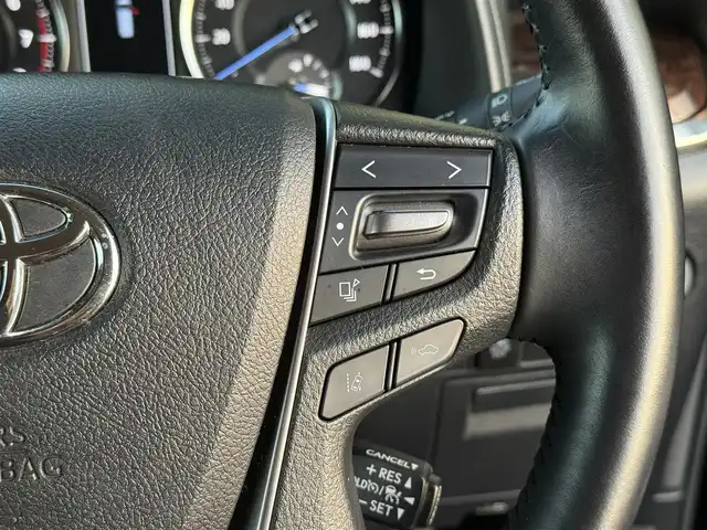 トヨタ アルファード G 東京都 2019(令1)年 4.6万km ブラック ワンオーナー /トヨタセーフティセンス/・プリクラッシュセーフティ/・レーントレーシングアシスト/・レーダークルーズコントロール/・オートマチックハイビーム/・ロードサインアシスト/・インテリジェントクリアランスソナー/純正ナビ /・FM/AM/CD/DVD/・フルセグTV/Bluetooth/バックカメラ /後席リアモニター /4WD /ETC2.0 /両側パワースライドドア /レザーシート /D/Nパワーシート /シートヒーター/クーラー /純正17インチアルミホイール/スペアタイヤ有/エンジンスタートボタン/スマートキー/スペアキー有/オートライト/オートエアコン/保証書/取扱説明書