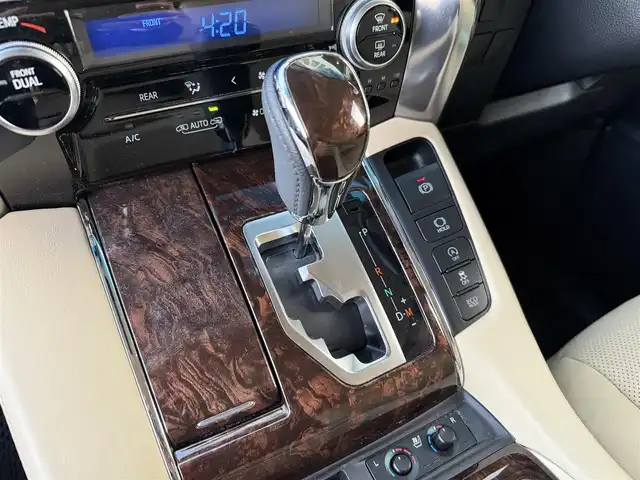 トヨタ アルファード G 東京都 2019(令1)年 4.6万km ブラック ワンオーナー /トヨタセーフティセンス/・プリクラッシュセーフティ/・レーントレーシングアシスト/・レーダークルーズコントロール/・オートマチックハイビーム/・ロードサインアシスト/・インテリジェントクリアランスソナー/純正ナビ /・FM/AM/CD/DVD/・フルセグTV/Bluetooth/バックカメラ /後席リアモニター /4WD /ETC2.0 /両側パワースライドドア /レザーシート /D/Nパワーシート /シートヒーター/クーラー /純正17インチアルミホイール/スペアタイヤ有/エンジンスタートボタン/スマートキー/スペアキー有/オートライト/オートエアコン/保証書/取扱説明書