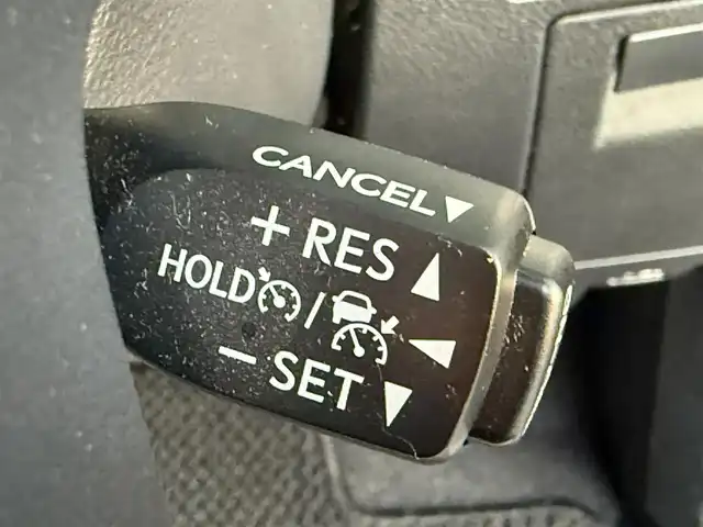 トヨタ アルファード G 東京都 2019(令1)年 4.6万km ブラック ワンオーナー /トヨタセーフティセンス/・プリクラッシュセーフティ/・レーントレーシングアシスト/・レーダークルーズコントロール/・オートマチックハイビーム/・ロードサインアシスト/・インテリジェントクリアランスソナー/純正ナビ /・FM/AM/CD/DVD/・フルセグTV/Bluetooth/バックカメラ /後席リアモニター /4WD /ETC2.0 /両側パワースライドドア /レザーシート /D/Nパワーシート /シートヒーター/クーラー /純正17インチアルミホイール/スペアタイヤ有/エンジンスタートボタン/スマートキー/スペアキー有/オートライト/オートエアコン/保証書/取扱説明書