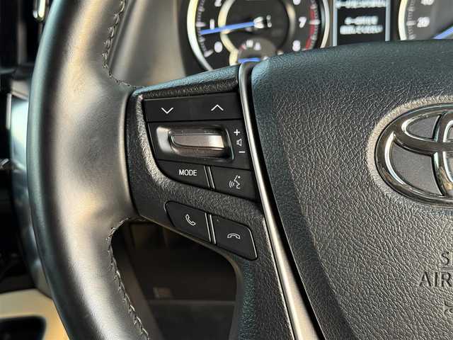 トヨタ アルファード G 秋田県 2019(令1)年 4.6万km ブラック ワンオーナー /トヨタセーフティセンス/・プリクラッシュセーフティ/・レーントレーシングアシスト/・レーダークルーズコントロール/・オートマチックハイビーム/・ロードサインアシスト/・インテリジェントクリアランスソナー/純正ナビ /・FM/AM/CD/DVD/・フルセグTV/Bluetooth/バックカメラ /後席リアモニター /4WD /ETC2.0 /両側パワースライドドア /レザーシート /D/Nパワーシート /シートヒーター/クーラー /純正17インチアルミホイール/スペアタイヤ有/エンジンスタートボタン/スマートキー/スペアキー有/オートライト/オートエアコン/保証書/取扱説明書