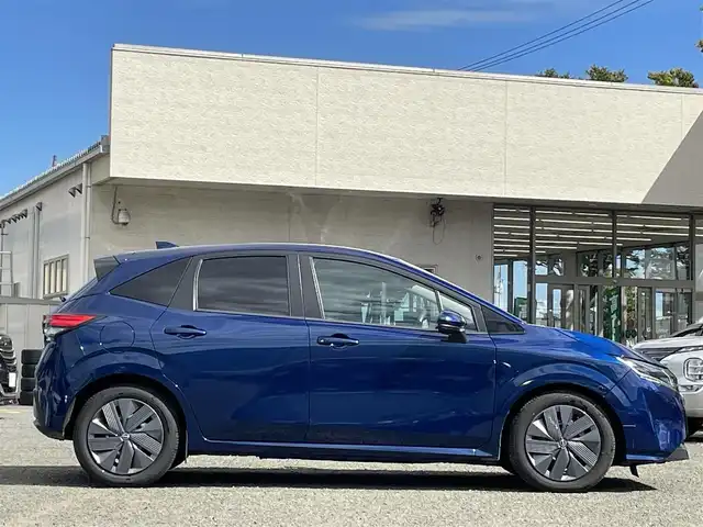 日産 ノート X 宮城県 2023(令5)年 0.7万km オーロラフレアブルーパール 純正ナビ/純正ドラレコ前後/純正フロアマット/デジタルインナーミラー/全周囲バックモニター/オートハイビーム/クルーズコントロール/ＡＭ／ＦＭ／Ｂｌｕｅｔｏｏｔｈ／ＨＤＭＩ/ＥＶモードスイッチ/オートブレーキホールド/ステアリング支援機能