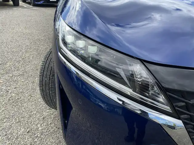 日産 ノート X 宮城県 2023(令5)年 0.7万km オーロラフレアブルーパール 純正ナビ/純正ドラレコ前後/純正フロアマット/デジタルインナーミラー/全周囲バックモニター/オートハイビーム/クルーズコントロール/ＡＭ／ＦＭ／Ｂｌｕｅｔｏｏｔｈ／ＨＤＭＩ/ＥＶモードスイッチ/オートブレーキホールド/ステアリング支援機能
