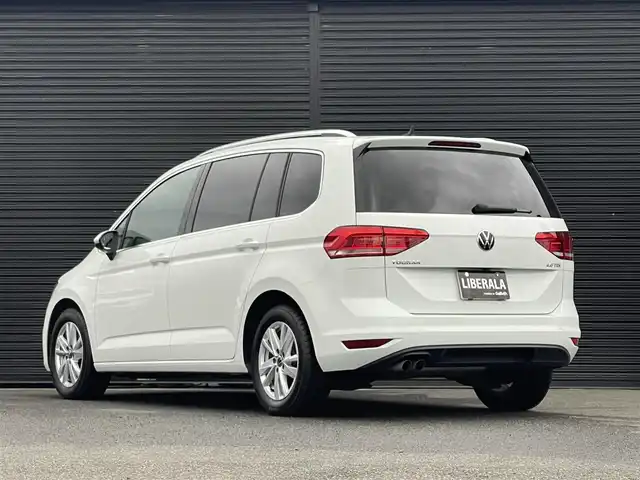 フォルクスワーゲン ＶＷ ゴルフ トゥーラン TDI コンフォートライン 山梨県 2021(令3)年 5.2万km 白