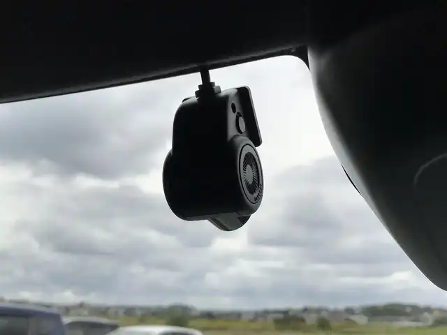 ダイハツ タント カスタム RS 鳥取県 2023(令5)年 4.8万km ブラックマイカメタリック/シャイニングホワイトパール ターボ・ツートンカラー/純正9インチDPオーディオ/フルセグ/BT/USB/パノラマモニター/ドライブレコーダー・ETC/スマートアシスト/レーンキープアシスト/クリアランスソナー/両側パワースライドドア/ハーフレザーシート/前席シートヒーター/LEDヘットライト/フォグライト/純正15インチアルミ（規格外）/プッシュエンジンスタート/アイドリングストップ/スぺアキー