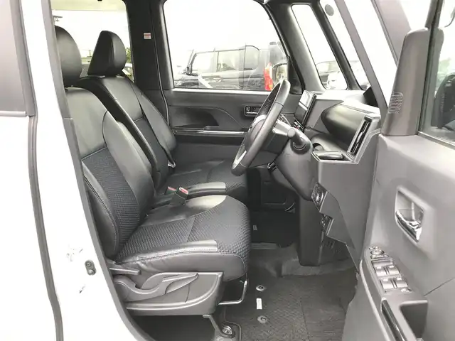 ダイハツ タント カスタム RS 鳥取県 2023(令5)年 4.8万km ブラックマイカメタリック/シャイニングホワイトパール ターボ・ツートンカラー/純正9インチDPオーディオ/フルセグ/BT/USB/パノラマモニター/ドライブレコーダー・ETC/スマートアシスト/レーンキープアシスト/クリアランスソナー/両側パワースライドドア/ハーフレザーシート/前席シートヒーター/LEDヘットライト/フォグライト/純正15インチアルミ（規格外）/プッシュエンジンスタート/アイドリングストップ/スぺアキー