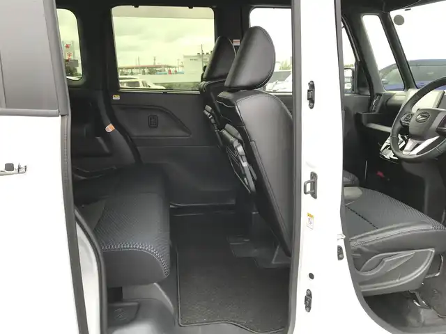 ダイハツ タント カスタム RS 鳥取県 2023(令5)年 4.8万km ブラックマイカメタリック/シャイニングホワイトパール ターボ・ツートンカラー/純正9インチDPオーディオ/フルセグ/BT/USB/パノラマモニター/ドライブレコーダー・ETC/スマートアシスト/レーンキープアシスト/クリアランスソナー/両側パワースライドドア/ハーフレザーシート/前席シートヒーター/LEDヘットライト/フォグライト/純正15インチアルミ（規格外）/プッシュエンジンスタート/アイドリングストップ/スぺアキー