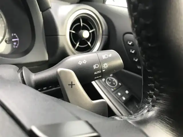 レクサス ＩＳ 300h バージョンL 富山県 2021(令3)年 6.4万km シルバー 純正ナビ/フルセグTV/Bluetooth/全周囲カメラ/プリクラッシュセーフティ/クリアランスソナー/レーンキープアシスト/ブラインドスポットモニター/レーダークルーズコントロール/レザーシート/メモリー付パワーシート/シートヒーター/エアシート/プッシュスタート/スマートキー/三眼LEDヘッドライト/ETC2.0