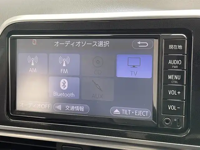 トヨタ シエンタ ハイブリッド G クエロ 愛知県 2017(平29)年 7万km ホワイトパールクリスタルシャイン 純正ナビ　シートヒーター　ドラレコ　禁煙　バックカメラ　両側パワスラ　ＥＴＣ　セーフティセンス　衝突軽減　車線逸脱　ワイパーデアイサー　ＬＥＤオートライト　フォグランプ　純正ＯＰ１６ＡＷ　ハーフレザー