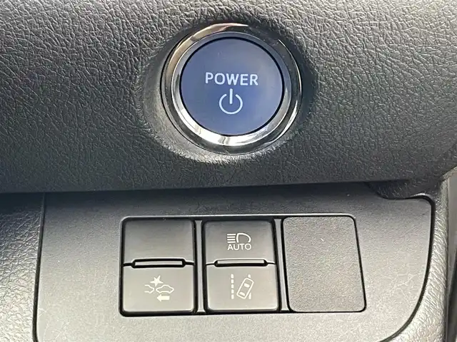 トヨタ シエンタ ハイブリッド G クエロ 愛知県 2017(平29)年 7万km ホワイトパールクリスタルシャイン 純正ナビ　シートヒーター　ドラレコ　禁煙　バックカメラ　両側パワスラ　ＥＴＣ　セーフティセンス　衝突軽減　車線逸脱　ワイパーデアイサー　ＬＥＤオートライト　フォグランプ　純正ＯＰ１６ＡＷ　ハーフレザー