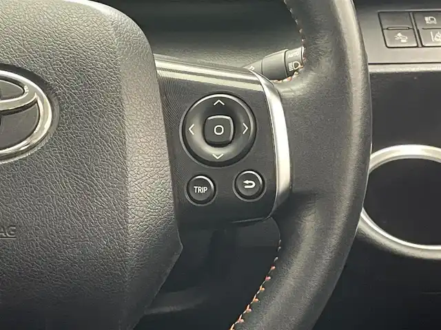 トヨタ シエンタ ハイブリッド G クエロ 愛知県 2017(平29)年 7万km ホワイトパールクリスタルシャイン 純正ナビ　シートヒーター　ドラレコ　禁煙　バックカメラ　両側パワスラ　ＥＴＣ　セーフティセンス　衝突軽減　車線逸脱　ワイパーデアイサー　ＬＥＤオートライト　フォグランプ　純正ＯＰ１６ＡＷ　ハーフレザー