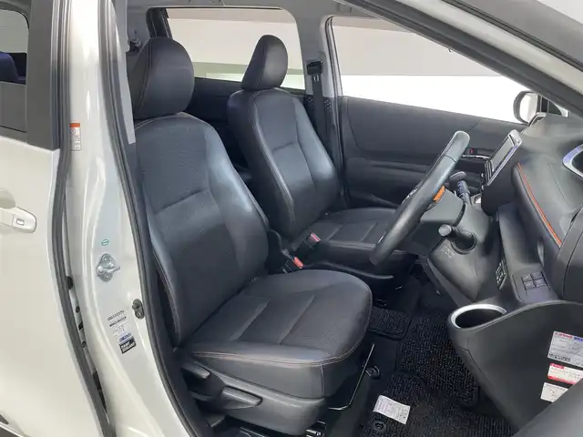 トヨタ シエンタ ハイブリッド G クエロ 愛知県 2017(平29)年 7万km ホワイトパールクリスタルシャイン 純正ナビ　シートヒーター　ドラレコ　禁煙　バックカメラ　両側パワスラ　ＥＴＣ　セーフティセンス　衝突軽減　車線逸脱　ワイパーデアイサー　ＬＥＤオートライト　フォグランプ　純正ＯＰ１６ＡＷ　ハーフレザー