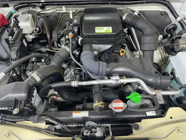 スズキ ジムニー XC 神奈川県 2022(令4)年 1.6万km 茶 ４WD/SDナビゲーション【CN-HE01WD】/バックカメラ/ETC/セーフティサポート/クルーズコントロール/シートヒーター前席/ドライブレコーダー前後/スマートキー/スペアキー/プッシュスタート/フロアマット/純正16インチアルミホイール/背面タイヤ/LEDヘッドライト/オートライト/ハイビームアシスト/フォグランプ/ヘッドライトウォッシャー/衝突軽減システム/誤発進抑制機能/車線逸脱警報/ふらつき警報機能/標識認識機能/ダウンヒルアシストコントロール