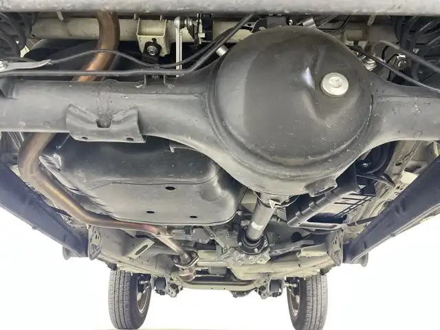 スズキ ジムニー XC 神奈川県 2022(令4)年 1.6万km 茶 ４WD/SDナビゲーション【CN-HE01WD】/バックカメラ/ETC/セーフティサポート/クルーズコントロール/シートヒーター前席/ドライブレコーダー前後/スマートキー/スペアキー/プッシュスタート/フロアマット/純正16インチアルミホイール/背面タイヤ/LEDヘッドライト/オートライト/ハイビームアシスト/フォグランプ/ヘッドライトウォッシャー/衝突軽減システム/誤発進抑制機能/車線逸脱警報/ふらつき警報機能/標識認識機能/ダウンヒルアシストコントロール