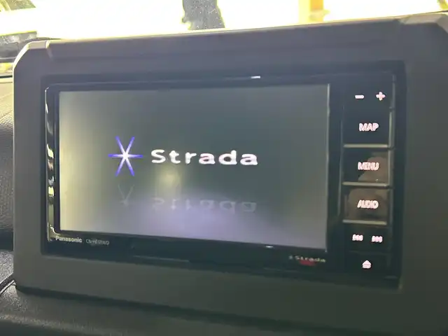 スズキ ジムニー XC 神奈川県 2022(令4)年 1.6万km 茶 ４WD/SDナビゲーション【CN-HE01WD】/バックカメラ/ETC/セーフティサポート/クルーズコントロール/シートヒーター前席/ドライブレコーダー前後/スマートキー/スペアキー/プッシュスタート/フロアマット/純正16インチアルミホイール/背面タイヤ/LEDヘッドライト/オートライト/ハイビームアシスト/フォグランプ/ヘッドライトウォッシャー/衝突軽減システム/誤発進抑制機能/車線逸脱警報/ふらつき警報機能/標識認識機能/ダウンヒルアシストコントロール