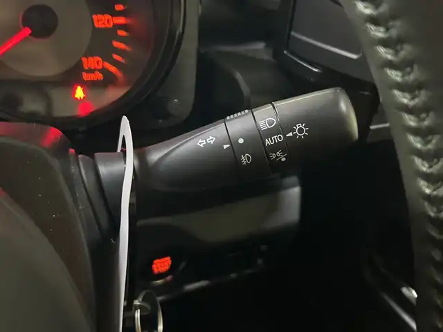 スズキ ジムニー XC 神奈川県 2022(令4)年 1.6万km 茶 ４WD/SDナビゲーション【CN-HE01WD】/バックカメラ/ETC/セーフティサポート/クルーズコントロール/シートヒーター前席/ドライブレコーダー前後/スマートキー/スペアキー/プッシュスタート/フロアマット/純正16インチアルミホイール/背面タイヤ/LEDヘッドライト/オートライト/ハイビームアシスト/フォグランプ/ヘッドライトウォッシャー/衝突軽減システム/誤発進抑制機能/車線逸脱警報/ふらつき警報機能/標識認識機能/ダウンヒルアシストコントロール