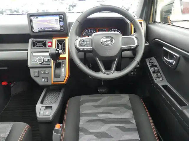 ダイハツ タフト G 千葉県 2022(令4)年 2.3万km サンドベージュメタリック スマートアシストIII/エコアイドル/純正メモリーナビ/地デジTV/【DVD/CD再生機能　Bluetooth接続】/パノラマモニター/ドライブレコーダー/革巻きステアリング/ETC/LEDヘッドライト/フォグライト/コーナーセンサー/純正15インチアルミホイル/サイド/カーテンエアバッグ/キーフリーシステム