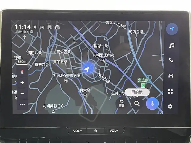 トヨタ カローラ クロス ハイブリッド Z 道央・札幌 2023(令5)年 3.1万km アティチュードブラックマイカ/プラチナホワイトパールマイカ ・４WD/・寒冷地仕様/・純正ディスプレイオーディオ（コネクティッドナビ）/　Miracast/Bluetooth/USB/フルセグTV/・ステアリングスイッチ/・パノラミックビューモニター/・ビルトインETC2.0/・トヨタセーフティセンス/　PCS/PDA/PKSB/RCD/RCTA/　LDA/BSM/SEA/RSA/　発進遅れ告知/後退速度抑制/・アドバンスドパーク/・レーダークルーズコントロール/・クリアランスソナー前後/・電動パーキング/・オートブレーキホールド/・横滑り防止装置/・DRIVEモード/ECOモード/・オートマチックハイビーム/・オートライト/・ヘッドランプレベライザー/・LEDヘッドライト/・LEDフォグランプ前後/・ドアミラーウィンカー/・ミラーヒーター/・オートリトラクタブルミラー/・パワーバックドア/・ハーフレザーシート/・D席パワーシート/・D+N席シートヒーター/・ステアリングヒーター/・純正１８インチAW/・社外カーゴフロアマット/・ドアバイザー/・プッシュスタート/・スマートキー/・スペアキー/・保証書