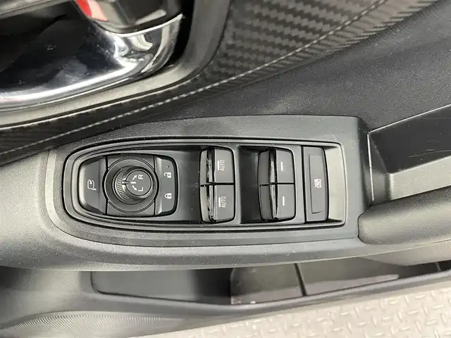 スバル インプレッサ ＸＶ 1．6i アイサイト 鹿児島県 2018(平30)年 7.7万km シルバー 禁煙車/バックカメラ/ETC/前後ドラレコ/社外ナビ（ワンセグ/CD/USB）/アイサイト/・プリクラッシュブレーキ/・誤発進抑制機能/・クルーズコントロール/・車線逸脱抑制機能/・ツーリングアシスト/横滑り防止機能/ヒルスタートアシスト/アイドリングストップ/電格ミラー/電動パーキング/オートライト/フォグランプ/純正フロアマット/純正17インチAW/ステアリングスイッチ/ヘッドライトレベライザー/シートリフター/取扱説明書