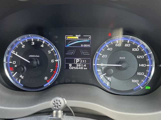 スバル レヴォーグ 1．6GT アイサイト 東京都 2016(平28)年 2.6万km アイスシルバーメタリック 走行25648km/ターボ/シンメトリカルAWD/アイサイトver.3/・追従機能付クルーズコントロール/・プリクラッシュブレーキ/・アクティブレーンキープ/ナビ/DTV/CD/チューナー/（カロッツェリア AVIC-RZ99）/・7インチワイドモニター ・Bluetooth/・DVDビデオ再生 ・SDミュージックサーバー/リアビューカメラ/ETC車載器(ビルトイン設置)/LEDヘッドランプ/純正17インチアルミホイール/スマートキー(スペア1個付）/記録簿(H29/30/R1/2/3/4/5/6/7年)/車検 R9年4月8日迄