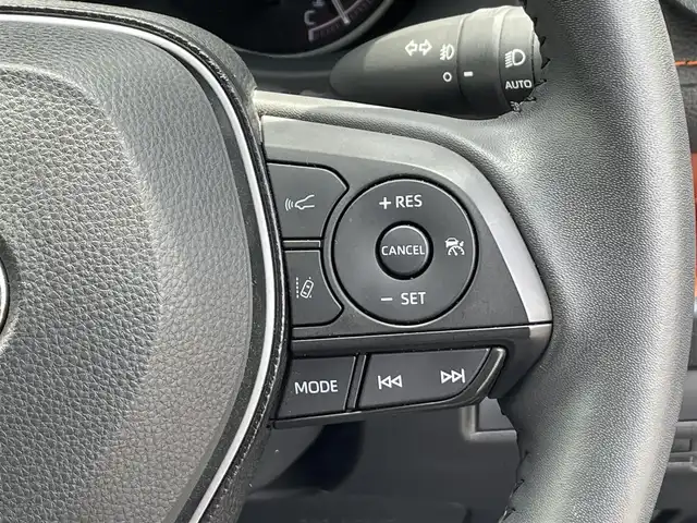 トヨタ ＲＡＶ４ アドベンチャー 愛知県 2021(令3)年 3.1万km アティチュードブラックマイカ ・純正ディスプレイオーディオ（ナビなし）/・バックカメラ/・CD/DVD再生/・ETC/・Bluetooth/USB接続/・MTモード付きAT/・アダプティブクルーズコントロール/・パワーシート（D/N）/・社外製フロアマット/・オールテレーンタイヤ/・MONZA HI-BKOCK REGULES 16インチアルミホイール/・LEDヘッドライト/・オートマチックハイビーム/・コーナーセンサー/・横滑り防止装置/・衝突軽減ブレーキ/・レーンキープアシスト/・電動パーキングブレーキ/・ブレーキホールド/・ルーフレール/・ドライブレコーダー（前後）/・充電用USBポート（4個）/・ダウンヒルコントロールアシスト