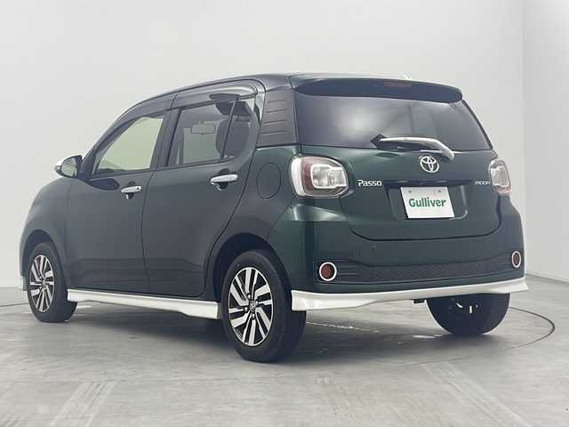 トヨタ パッソ モーダ　S 三重県 2016(平28)年 6.4万km ブラックマイカメタリック/ダークエメラルドマイカ 2トーン 純正ナビ/　TV/CD/Bluetooth/社外エアロ/スマートキー/プッシュスタート/ステアリングスイッチ/ETC/純正アルミホイール/バックカメラ/純正ヘッドライト/衝突軽減ブレーキシステム/レーンキープシステム/アイドリングストップ/クリアランスソナー/電格ミラー