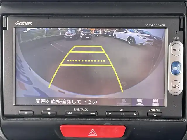 ホンダ Ｎ ＢＯＸ SSパッケージ 兵庫県 2015(平27)年 5.6万km プレミアムホワイトパール (株)IDOMが運営する【じしゃロン神戸名谷店】の自社ローン専用車両になりますこちらは現金またはオートローンご利用時の価格です。自社ローンご希望の方は別途その旨お申付け下さい。/あんしんパッケージ/・シティブレーキアクティブシステム/・前席用i-サイドエアバッグシステム〈容量変化タイプ〉/・サイドカーテンエアバッグシステム〈前席/後席対応〉）/純正メモリナビ/   TV/CD/DVD/Bluetooth/バックカメラ/両側パワースライドドア/純正14インチアルミホイール/アイドリングストップ/プッシュスタート/スマートキー/横滑り防止装置/ETC /ステアリングスイッチ/純正フロアマット