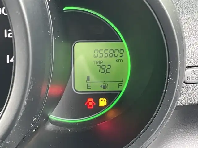 ホンダ Ｎ ＢＯＸ SSパッケージ 兵庫県 2015(平27)年 5.6万km プレミアムホワイトパール (株)IDOMが運営する【じしゃロン神戸名谷店】の自社ローン専用車両になりますこちらは現金またはオートローンご利用時の価格です。自社ローンご希望の方は別途その旨お申付け下さい。/あんしんパッケージ/・シティブレーキアクティブシステム/・前席用i-サイドエアバッグシステム〈容量変化タイプ〉/・サイドカーテンエアバッグシステム〈前席/後席対応〉）/純正メモリナビ/   TV/CD/DVD/Bluetooth/バックカメラ/両側パワースライドドア/純正14インチアルミホイール/アイドリングストップ/プッシュスタート/スマートキー/横滑り防止装置/ETC /ステアリングスイッチ/純正フロアマット