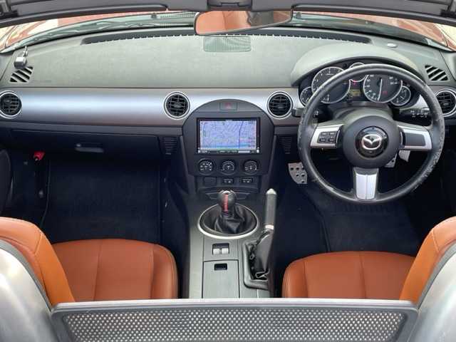 マツダ ロードスター RS 東京都 2008(平20)年 8.6万km カッパーレッドマイカ 6MT/社外メモリナビ【MDV-727DT】/・DTV/SD/BT/USB/CD/DVD/ラジオ/サドルタン革シート/シートヒーター/トルクセンシング式スーパーLSD/BILSTEIN製ダンパー/フロントタワーバー/純正17インチAW/革巻きステアリング/ステアリングスイッチ/ETC/HIDヘッドランプ/フォグランプ/ボディ同色ドアミラー/純正フロアマット/車両取扱説明書/新車時保証書