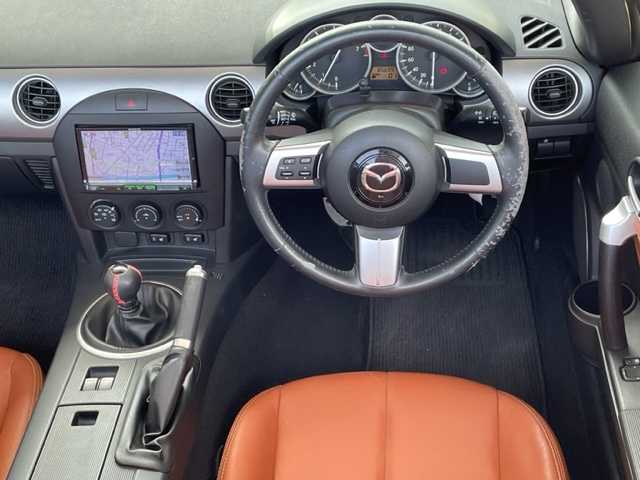 マツダ ロードスター RS 東京都 2008(平20)年 8.6万km カッパーレッドマイカ 6MT/社外メモリナビ【MDV-727DT】/・DTV/SD/BT/USB/CD/DVD/ラジオ/サドルタン革シート/シートヒーター/トルクセンシング式スーパーLSD/BILSTEIN製ダンパー/フロントタワーバー/純正17インチAW/革巻きステアリング/ステアリングスイッチ/ETC/HIDヘッドランプ/フォグランプ/ボディ同色ドアミラー/純正フロアマット/車両取扱説明書/新車時保証書