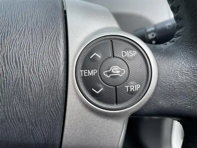 トヨタ プリウス α S ツーリングセレクション 福岡県 2013(平25)年 7万km ホワイトパールクリスタルシャイン (株)IDOMが運営する【じしゃロン八幡西店】の自社ローン専用車両になりますこちらは現金またはオートローンご利用時の価格です。自社ローンご希望の方は別途その旨お申付け下さい/ナビ　/バックカメラ　/フルセグ　/Ｂｌｕｅｔｏｏｔｈ　/ＨＩＤヘッドライト　/フォグランプ　/オートライト　/プッシュスタート　/スマートキー　/ＥＴＣ
