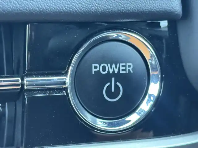 三菱 アウトランダー ＰＨＥＶ P 愛知県 2022(令4)年 1.1万km ブラックダイヤモンド サンルーフ　/全方位カメラ　/ＢＯＳＥサウンド　/置くだけ充電　/ルーフレール　/パワーバックドア　/前後シートヒーター　/レーザーシート　/ＨＵＤ　/ＢＳＭ　/ＥＴＣ２．０　/アルミホイール　/ＬＥＤライト　/ソナー