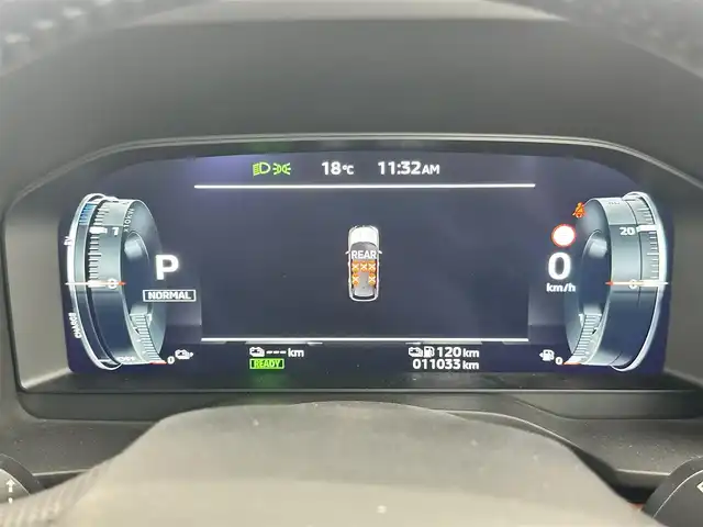 三菱 アウトランダー ＰＨＥＶ P 愛知県 2022(令4)年 1.1万km ブラックダイヤモンド サンルーフ　/全方位カメラ　/ＢＯＳＥサウンド　/置くだけ充電　/ルーフレール　/パワーバックドア　/前後シートヒーター　/レーザーシート　/ＨＵＤ　/ＢＳＭ　/ＥＴＣ２．０　/アルミホイール　/ＬＥＤライト　/ソナー