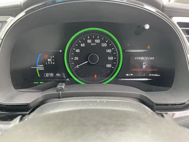 ホンダ シャトル ハイブリッド X ホンダセンシング 富山県 2019(平31)年 8万km プラチナホワイトパール ホンダセンシング/レーダークルーズコントロール/衝突軽減ブレーキ/純正ナビ（VXM‐195VFi)/フルセグＴＶ/ＤＶＤ再生/Bluetooth/バックカメラ/運転席シートヒーター/助手席シートヒーター/スマートキー/プッシュスタートエンジン/LEDオートライト/フォグライト/保証書/取扱説明書