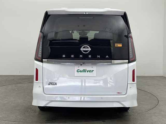 日産 セレナ ハイウェイスター V 兵庫県 2023(令5)年 3.7万km プリズムホワイト ・純正9インチナビ&TV&BT&HDMI&SD/・両側パワースライドドア/・ハンズフリースライドドア/・プロパイロット/・エマージェンシーブレーキ/・前後コーナーセンサー/・ブラインドスポットモニター/・ハーフレザーシート/・LEDオートライト/・オートマチックハイビーム/・バックカメラ/・パドルシフト/・ビルトインETC/・純正16インチAW/・社外フロアマット/・電動パーキングブレーキ/・ブレーキホールド/・アイドリングストップ/・スペアキー/・カーテンエアバック