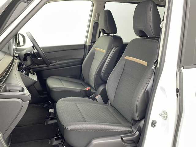日産 セレナ ハイウェイスター V 兵庫県 2023(令5)年 3.7万km プリズムホワイト ・純正9インチナビ&TV&BT&HDMI&SD/・両側パワースライドドア/・ハンズフリースライドドア/・プロパイロット/・エマージェンシーブレーキ/・前後コーナーセンサー/・ブラインドスポットモニター/・ハーフレザーシート/・LEDオートライト/・オートマチックハイビーム/・バックカメラ/・パドルシフト/・ビルトインETC/・純正16インチAW/・社外フロアマット/・電動パーキングブレーキ/・ブレーキホールド/・アイドリングストップ/・スペアキー/・カーテンエアバック