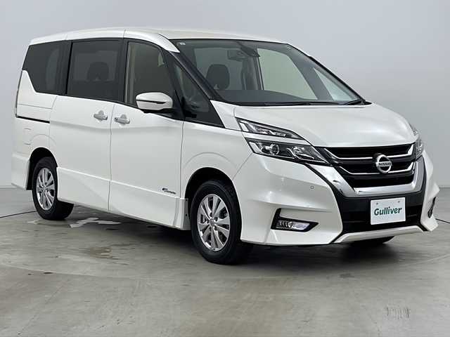 日産 セレナ ハイウェイスター Vセレクション 道央・札幌 2017(平29)年 7.5万km ブリリアントホワイトパール ・4WD/・ワンオーナー/・寒冷地仕様/・純正ナビ&フルセグ&CD&DVD&SD&USB&BT/・プロパイロット/・エマージェンシーブレーキ/・後側方衝突防止支援システム/・標識検知機能/・駐車支援機能/・パーキングアシスト/・レーダークルーズコントロール/・全方位モニター/・両側パワースライドドア/・ハンズフリースライドドア/・純正フリップダウンモニター/・純正デジタルインナーミラー/・社外ドライブレコーダー/・ドアミラーヒーター/・ビルトインETC/・オートライト/・LEDヘッドライト/・フォグランプ/・プッシュスタート/・アイドリングストップ/・スマートキー/・スペアキー/・横滑り防止