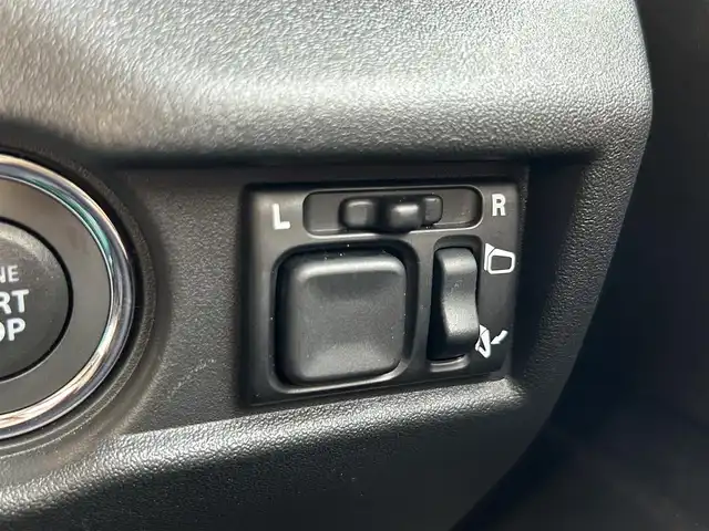 スズキ ジムニー ノマド FC 愛知県 2025(令7)年 0.1万km未満 黒 登録済未使用者/4WD/スズキセーフティサポート/デュアルブレーキサポート/・誤発進抑制機能/・ふらつき警報機能/・標識認識機能/・先行車発進お知らせ機能/・レーダークルーズコントロール/前席シートヒーター/純正フロアマット/LEDヘッドライト/ドアミラーヒーター/スマートキー/プッシュスタート/取説、保証書/スペアキー