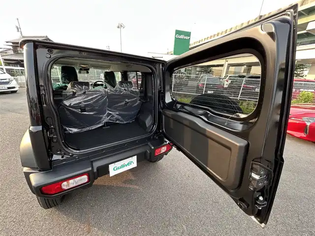 スズキ ジムニー ノマド FC 愛知県 2025(令7)年 0.1万km未満 黒 登録済未使用者/4WD/スズキセーフティサポート/デュアルブレーキサポート/・誤発進抑制機能/・ふらつき警報機能/・標識認識機能/・先行車発進お知らせ機能/・レーダークルーズコントロール/前席シートヒーター/純正フロアマット/LEDヘッドライト/ドアミラーヒーター/スマートキー/プッシュスタート/取説、保証書/スペアキー
