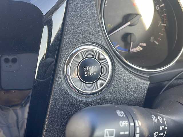 日産 エクストレイル ハイブリッド 20Xi 青森県 2018(平30)年 2.7万km ブリリアントホワイトパール ・4WD/・革シート/・プロパイロット/・純正ナビ/・フルセグTV/・Bluetooth/・レーンキープアシスト/・レーダークルーズコントロール/・アラウンドビューモニター/・電子式ブレーキホールド/・パワーバックドア/・ドライブレコーダー前後/・デジタルインナーミラー/・LEDヘッドライト/・純正フォグ/・純正17AW/・スマートキー/・プッシュスタート/・革巻ステア/・スペアキー/・保証書